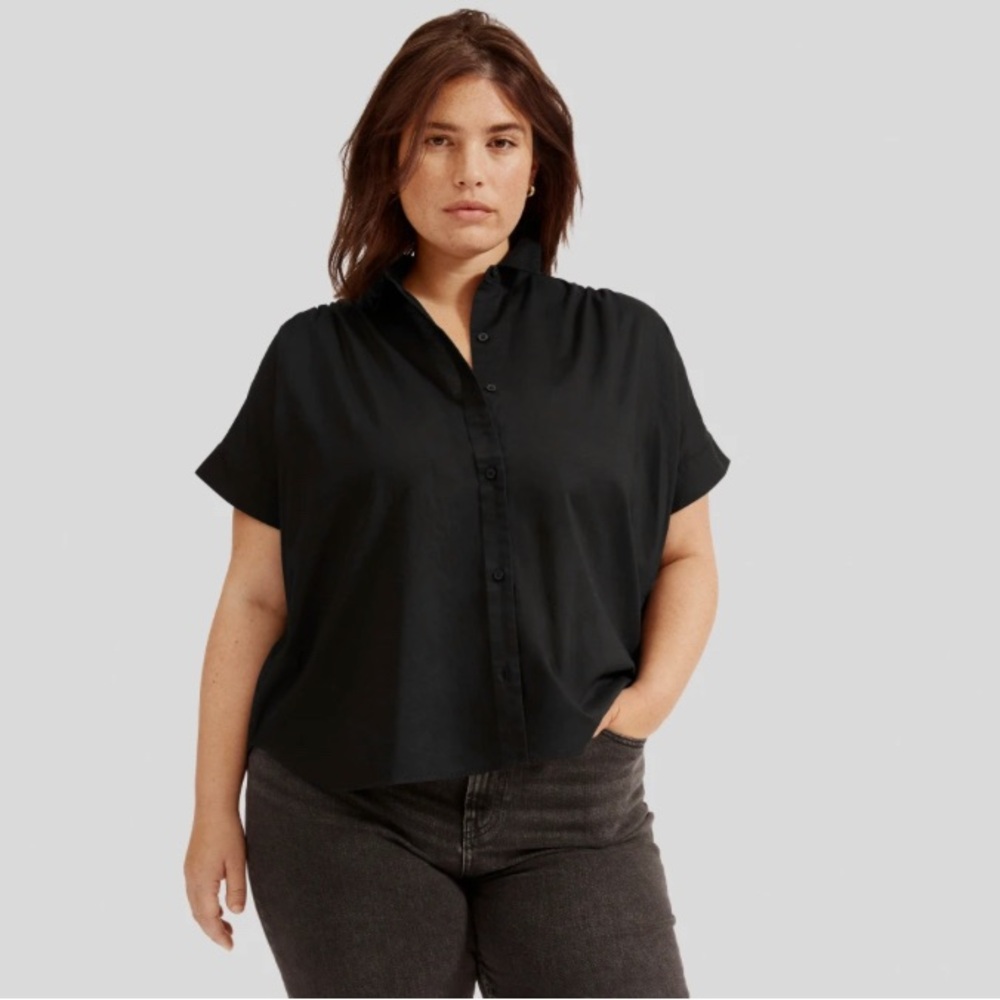 Everlane The Square Air Shirt in Black